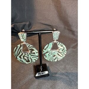 Dangle Statement‎ Earrings Green Swirl Pattern Geometric Accent Silver Tone